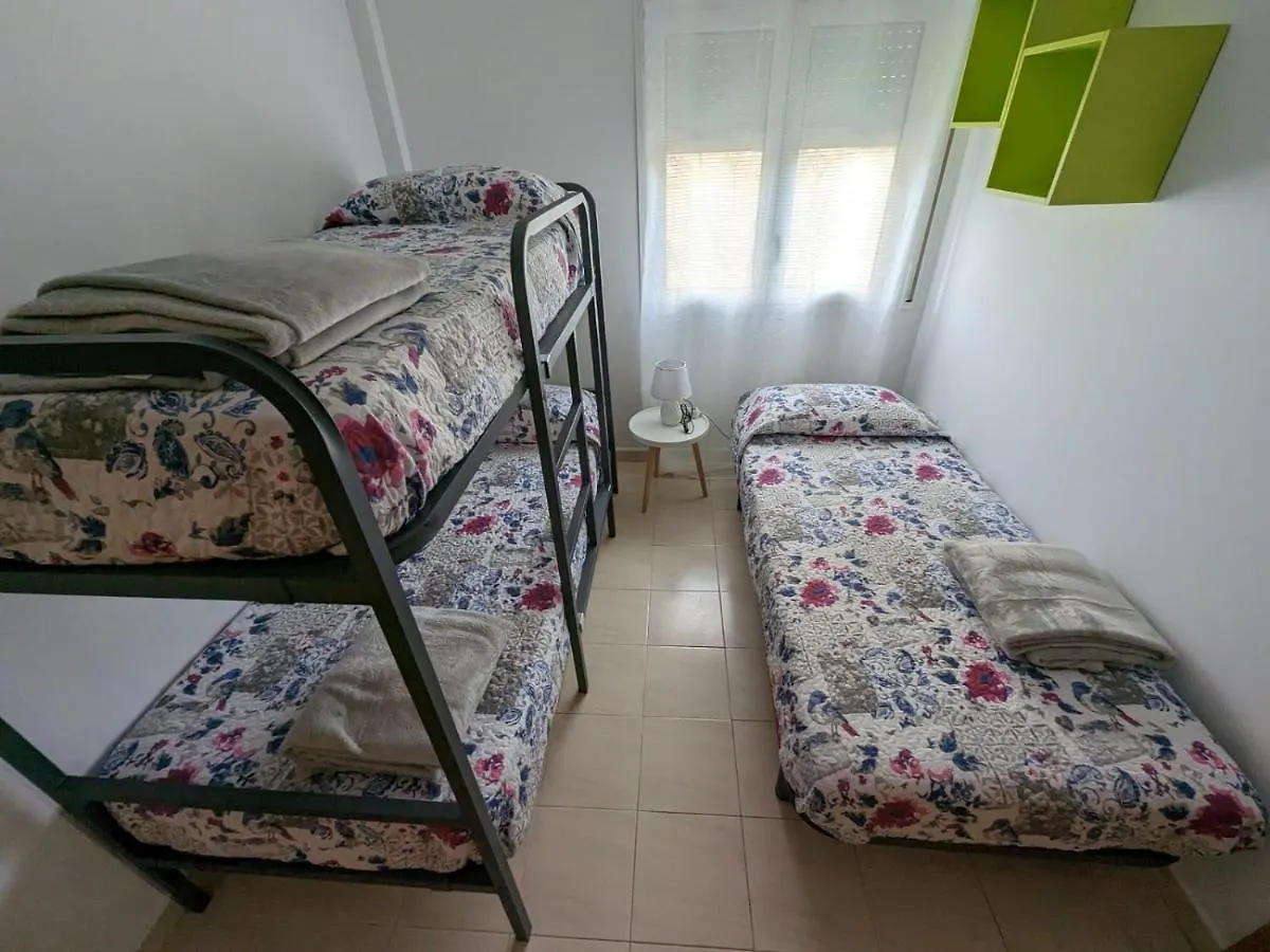 Apartamento En Roses, A 2 Minutos A Pie De Playa 0*, Roses Spain